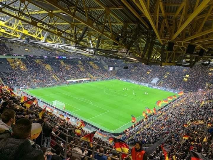 Oversiktsbilde av stadion i Münster - Klikk for stort bilde