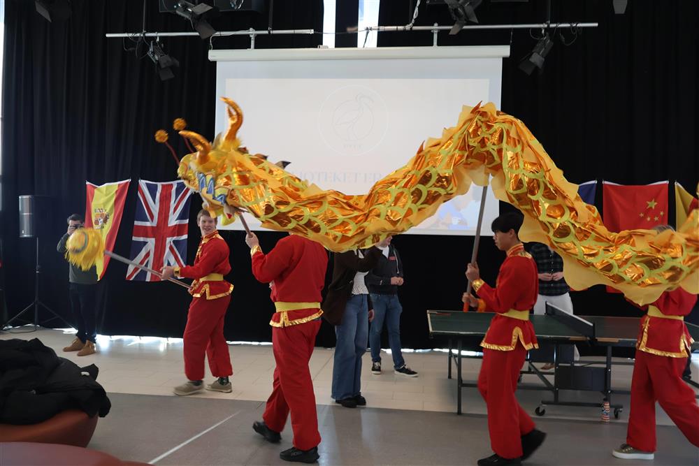 Bilde fra språkuka - Klikk for stort bilde